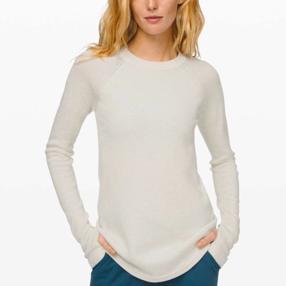 Lululemon - sit in lotus sweater